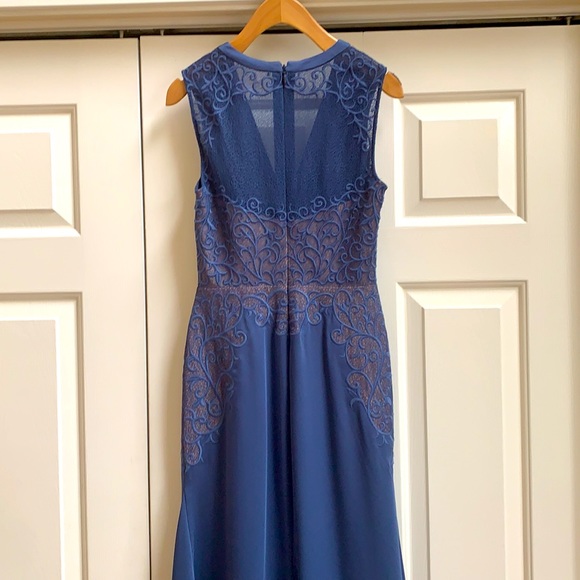 Gorgeous BCBG Max Azria slate blue evening dress/with lace - Picture 4 of 5